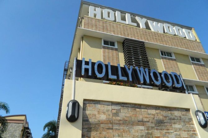 Hollywood Suites and Resort