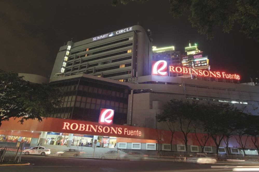 Summit Circle Hotel
