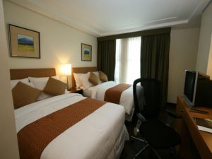 Crown Regency Hotel Makati Deluxe Room